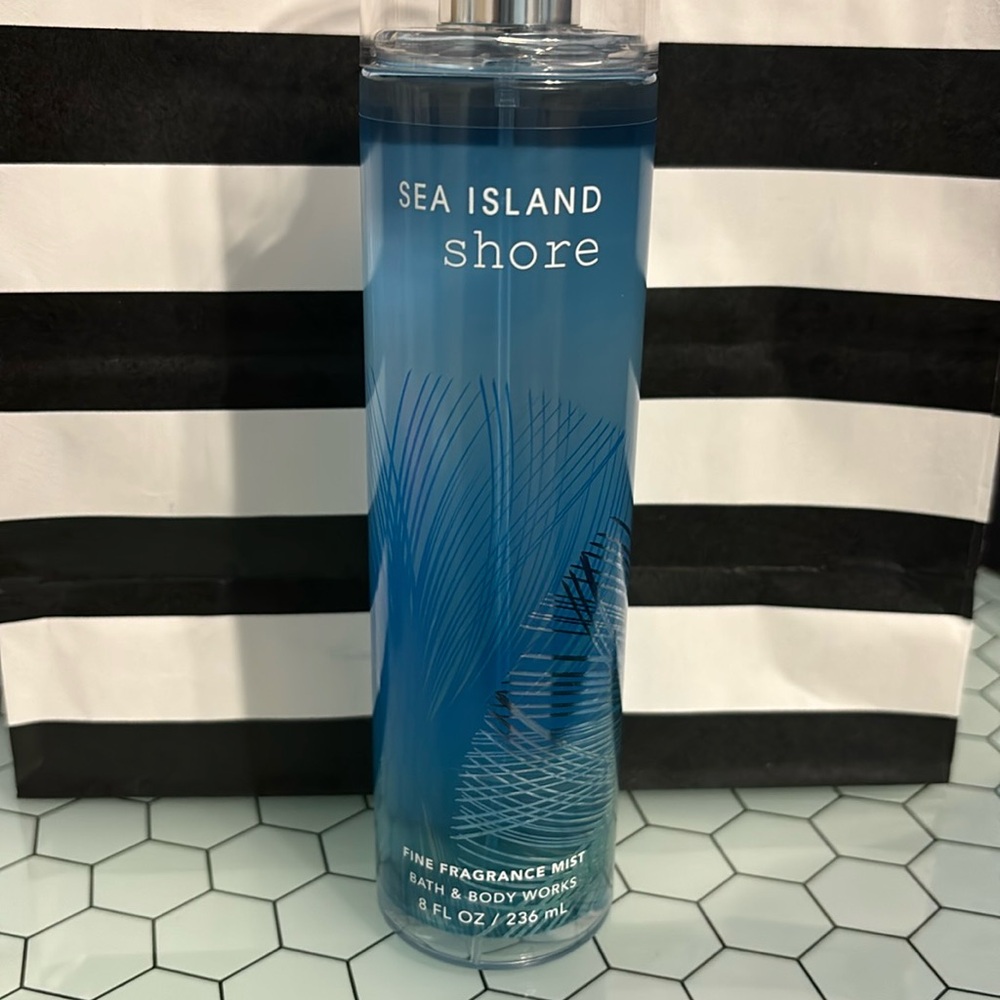 Bath and body works body spray